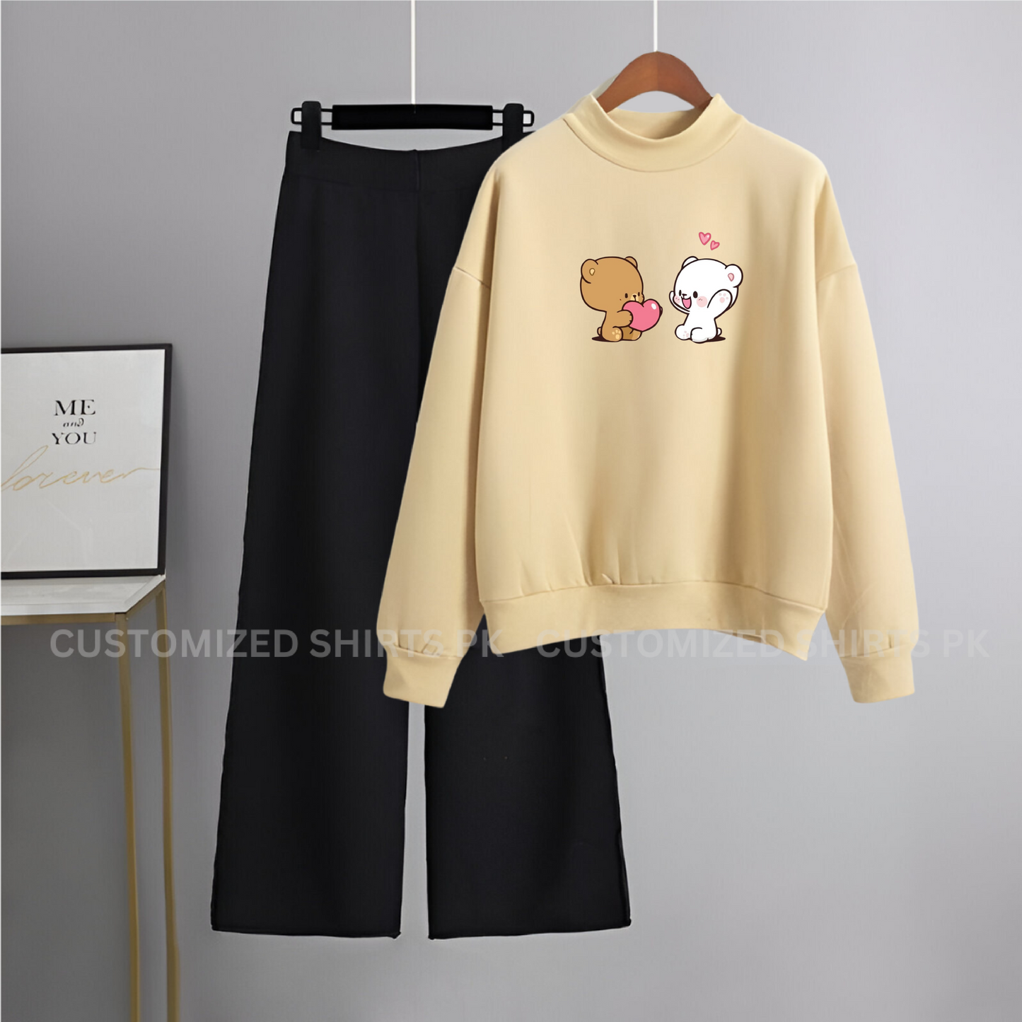 Cute Bear Beige Sweatshirt & Black Flapper