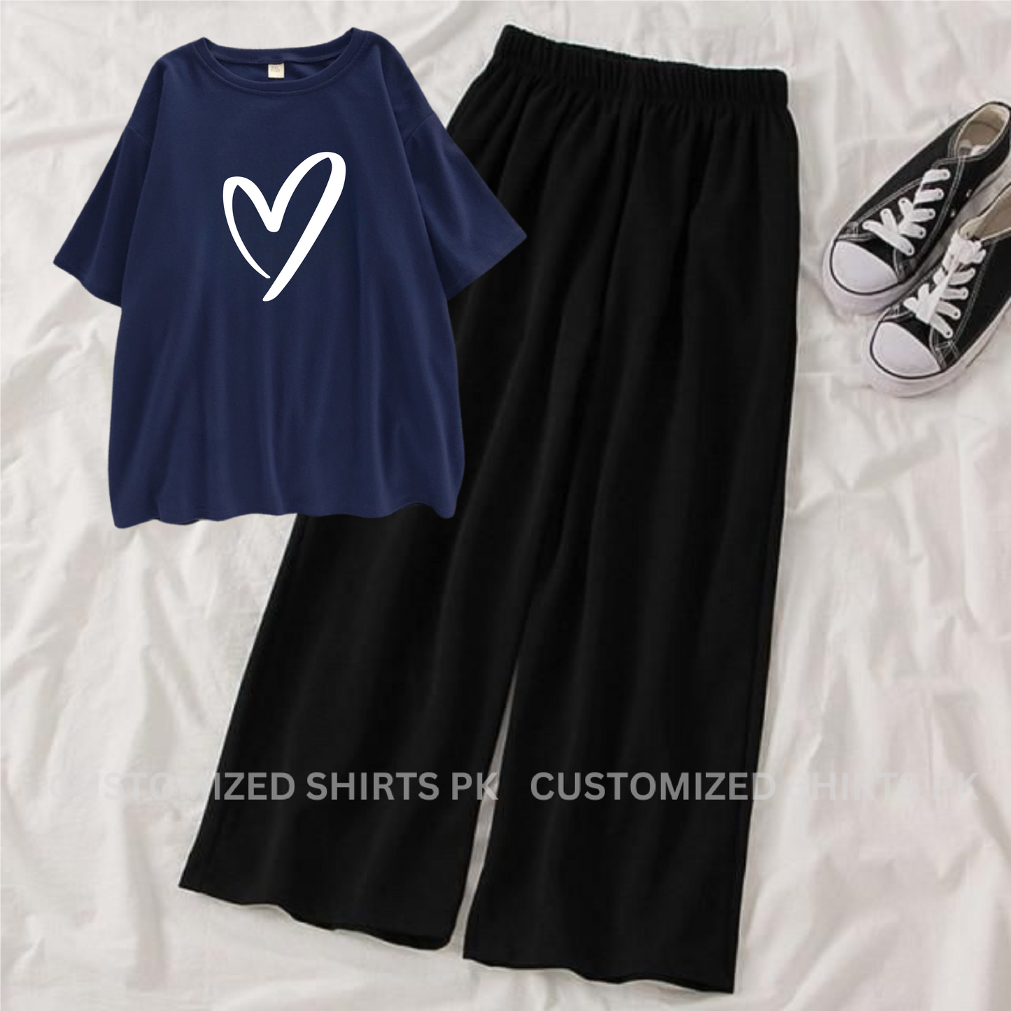 Heart printed Tee & Black Flapper